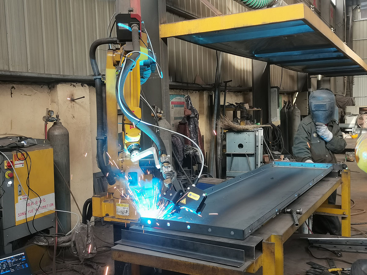 激光焊缝跟踪系统如何降低企业成本