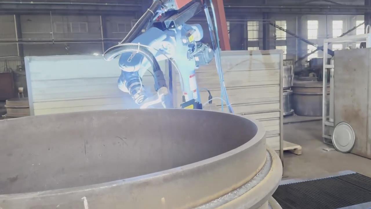 ky体育激光焊缝跟踪传感器在海底抽淤管道全自动焊接的应用