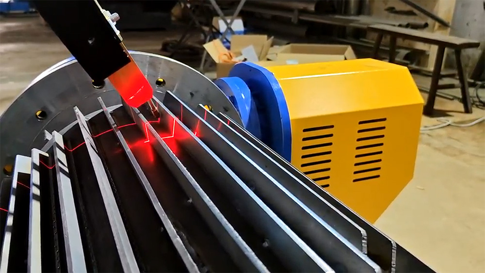 ky体育激光焊缝跟踪器：电机外壳高效智能焊接的新突破