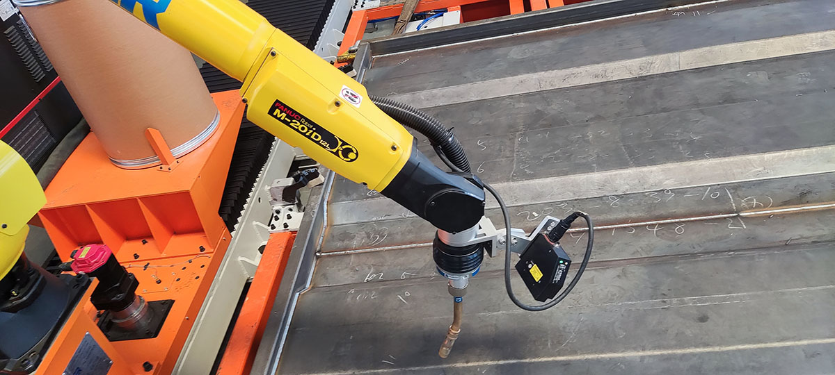 激光焊缝跟踪传感器核心技术解析：如何实现0.01mm精度定位